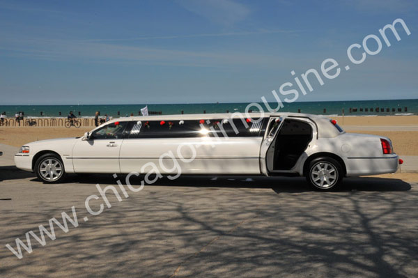 chicagostretchlimo Lincoln Stretch Limousine