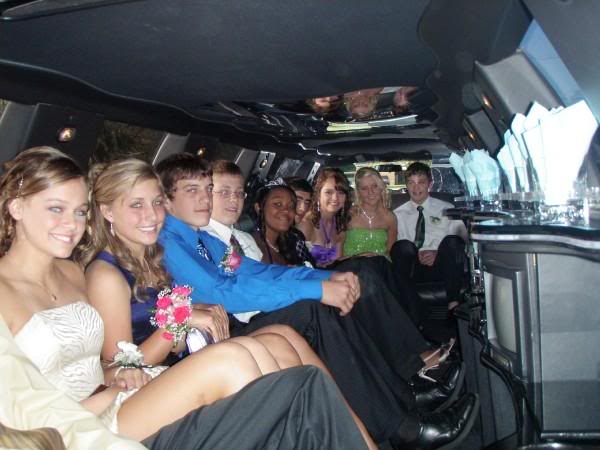 graduationlimo Chicago Graduation Limousine